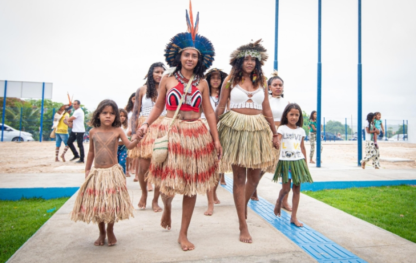 Seduc lança livro de professores da rede estadual sobre história e cultura dos povos indígenas “em/de” Alagoas